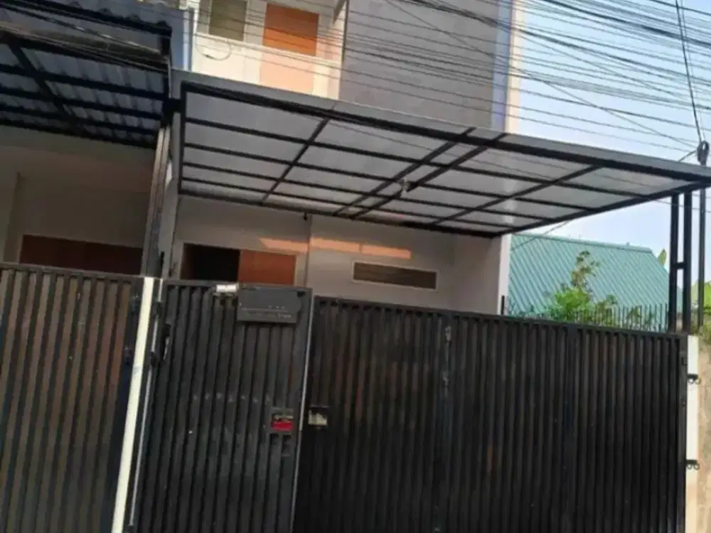Di Jual Rumah Minimalis 3 Lantai di Duri Kepa, Kebon Jeruk, Jakbar