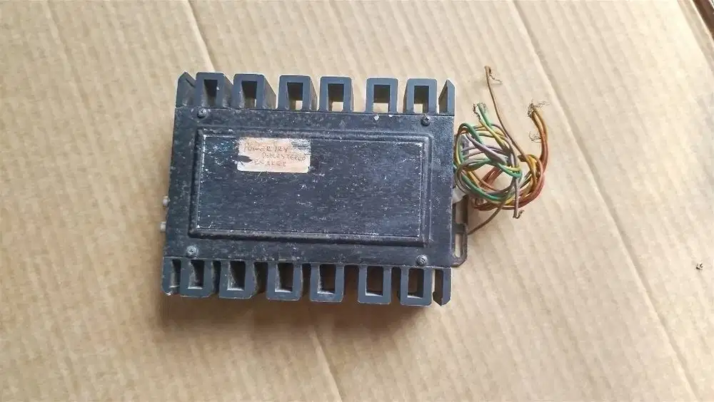 Penguat Amplifier mobil jadul