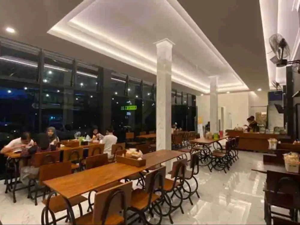 Di sewakan untuk cafe resto tubagus ismail dago