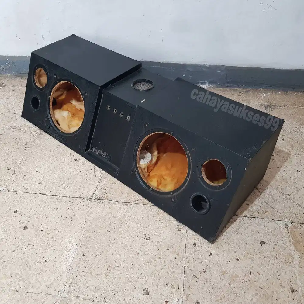 Box Kotak Speaker Papan Box Tebal 15mm Kondisi Second Bagus Mantap