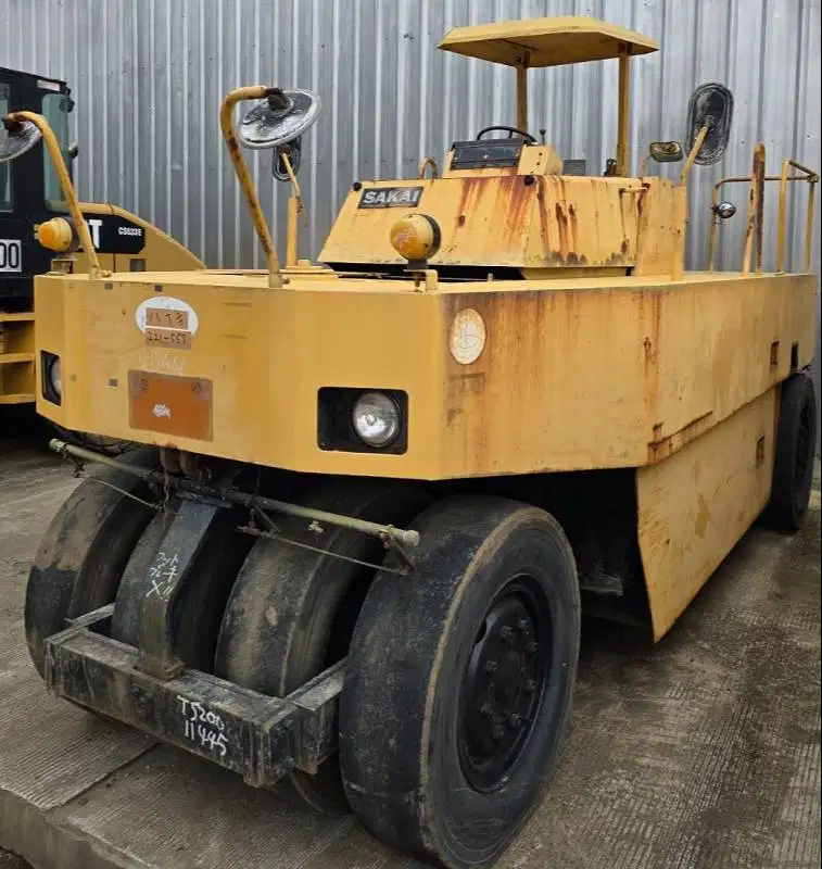 Dijual Tire Roller Sakai model TS200