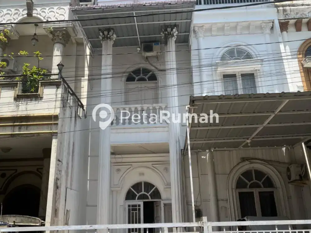 DIJUAL VILLA JALAN ABDUL HAKIM KOMPLEK CLASSIC III | DAERAH PADANG BULAN (RICKY YOE & HENDRY WILLIAM)