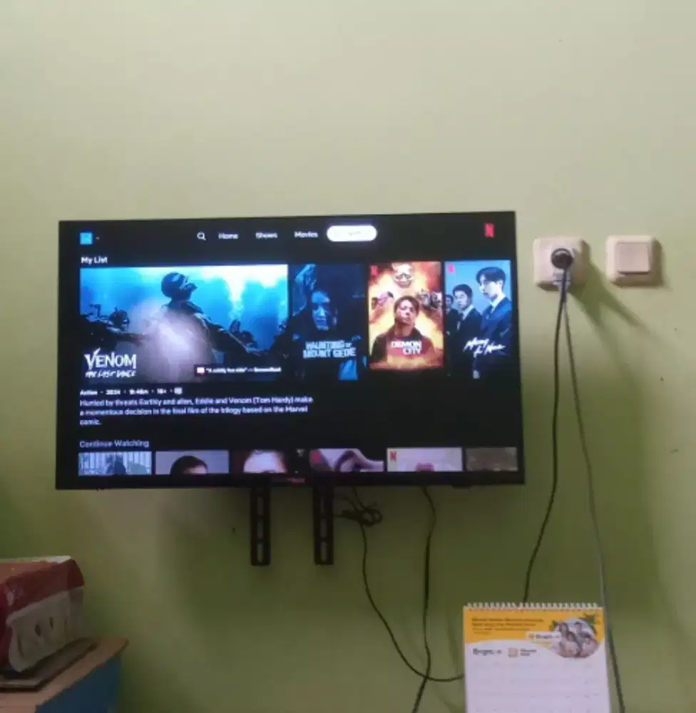 Polytron Android Smart TV 32 inch