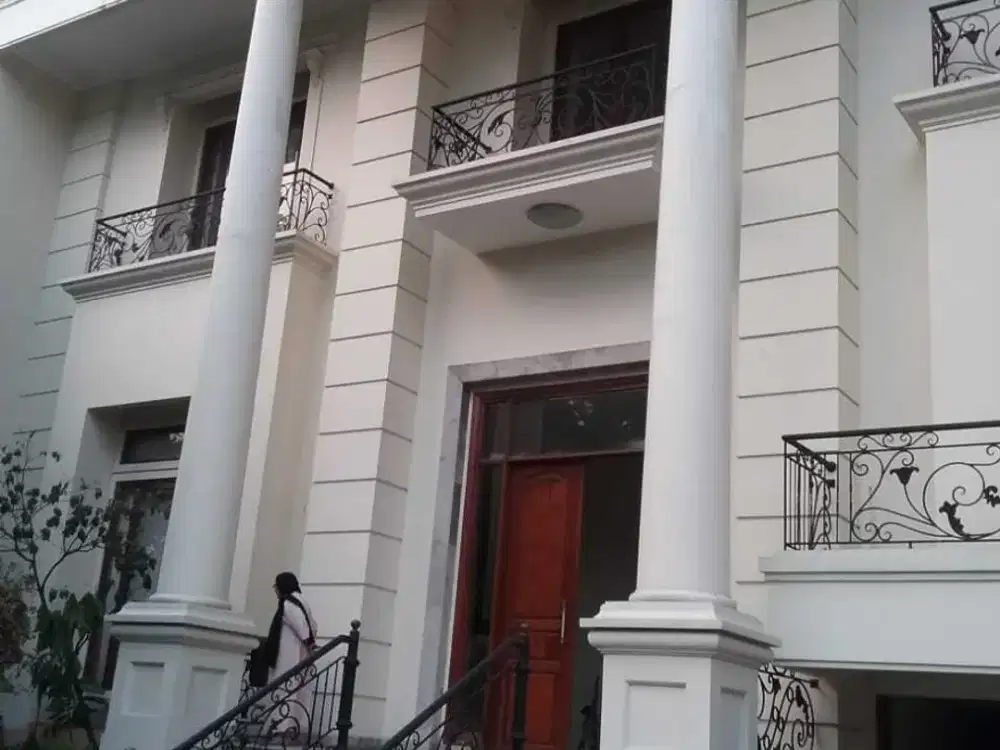 Dijual Rumah Mewah Cantik di Pondok Indah Jakarta Selatan