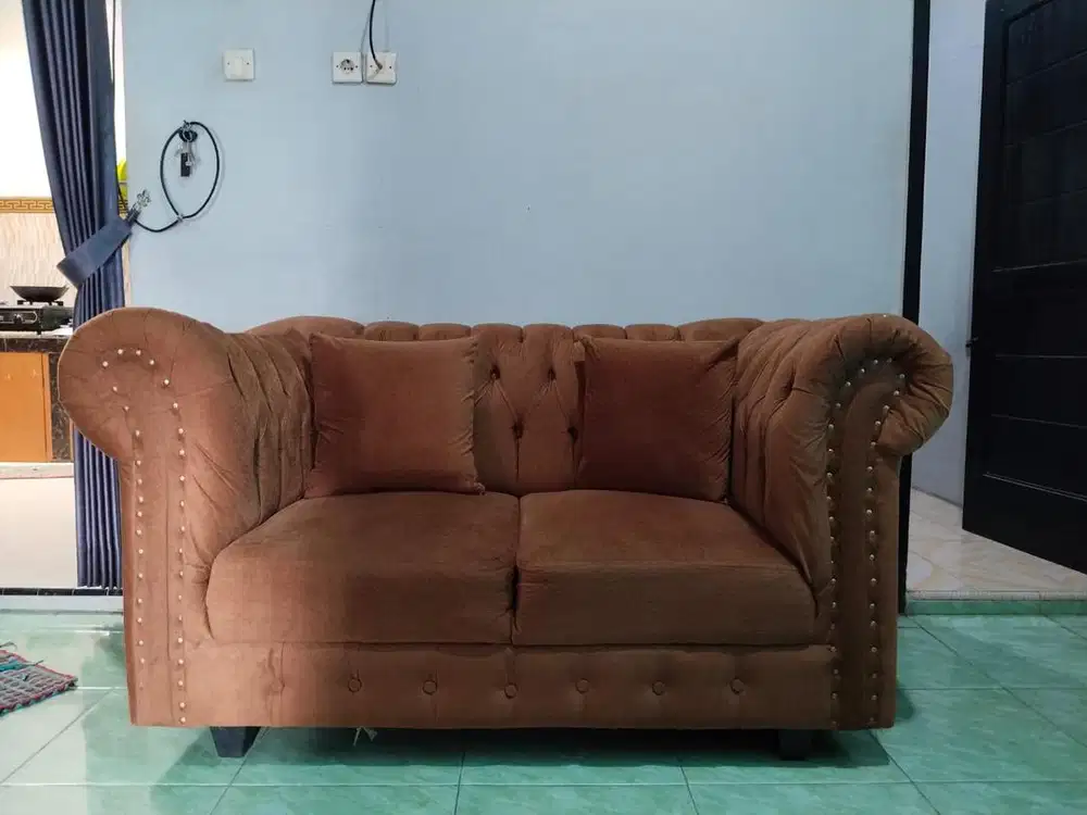 Jual Sofa + Meja (1 Set)