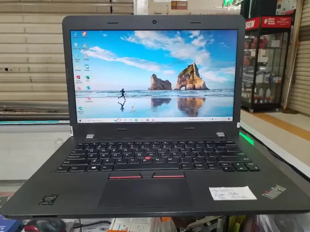 Laptop Lenovo Thinkpad intel core i3-5005U