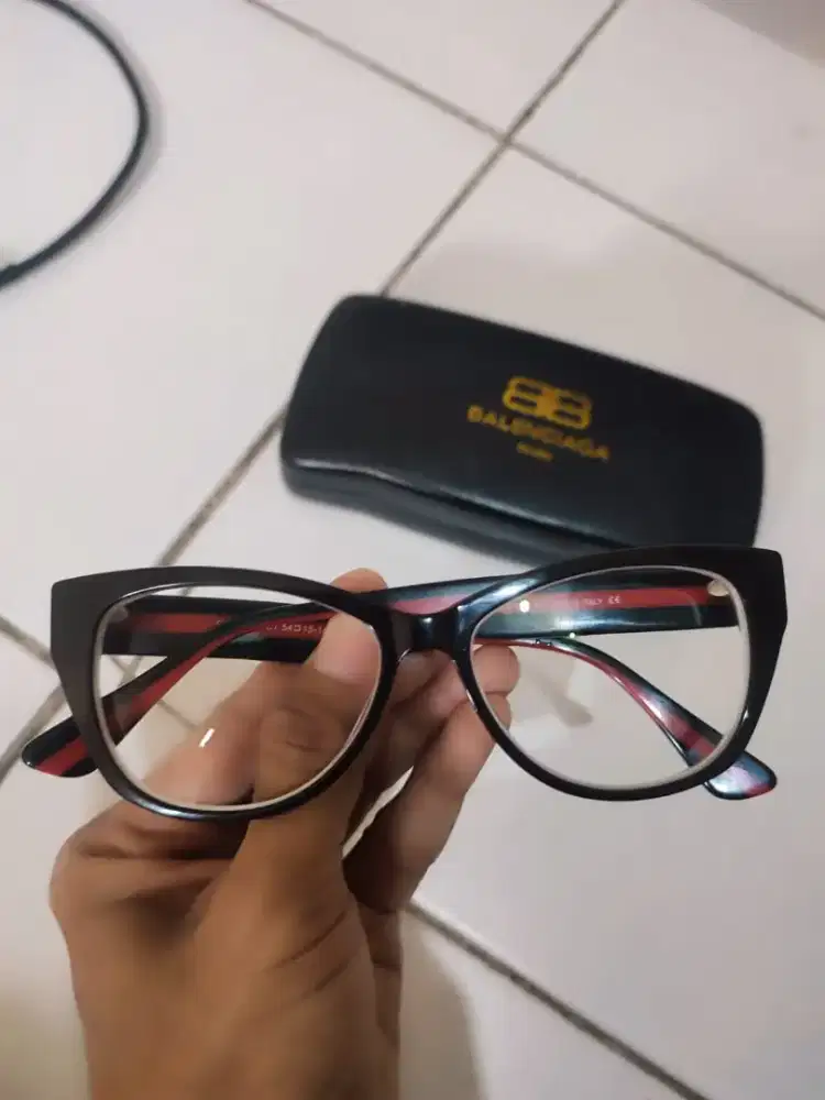 Sale kacamata Gucci