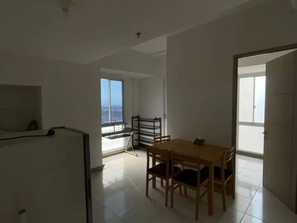 DIJUAL APARTMENT TOKYO RIVERSIDE TYPE 2BR 40M² KOSONGAN FREE 2 AC + KASUR QUEEN HARGA 600 JT