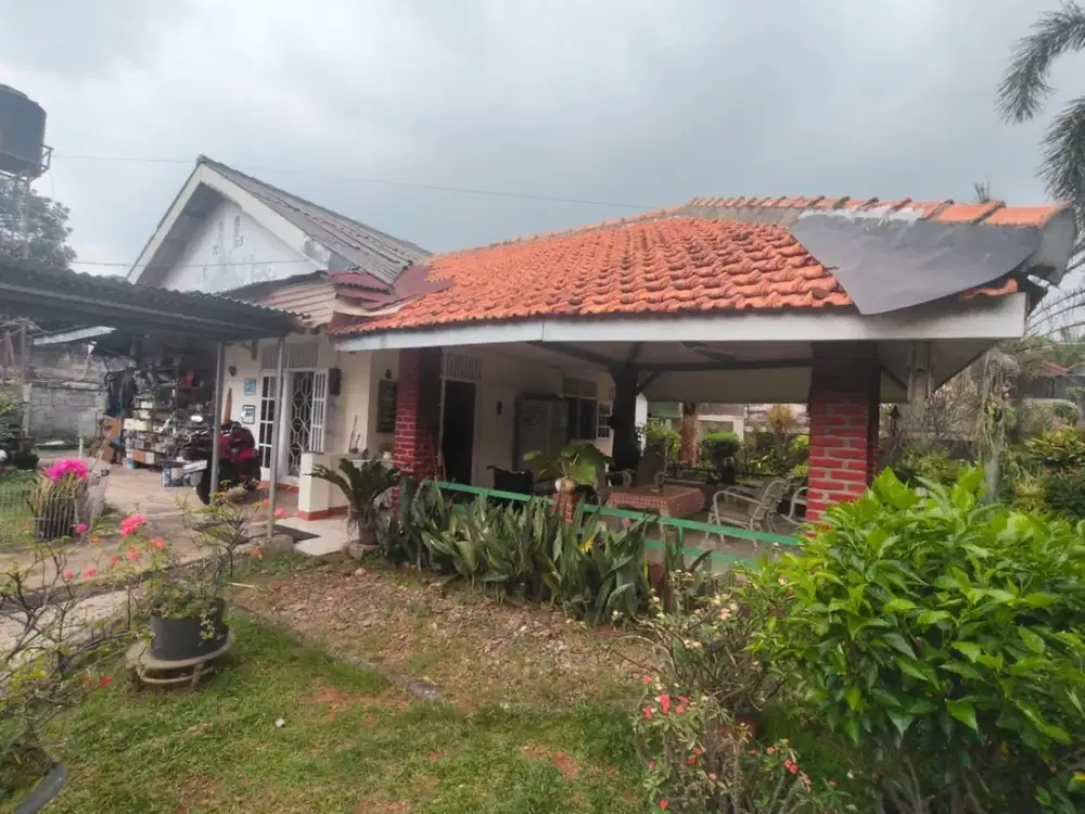 Dijual Rumah dengan halaman yang luas di daerah Jatibening Bekasi, JawaBarat