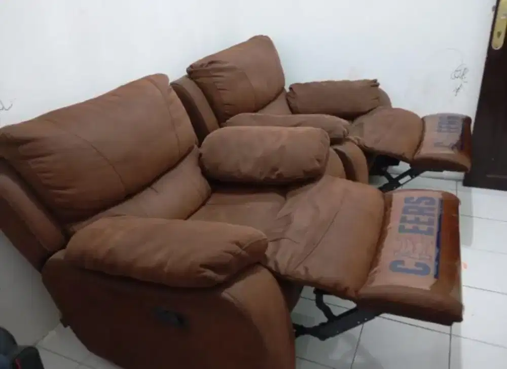 Dijual sofa recliner