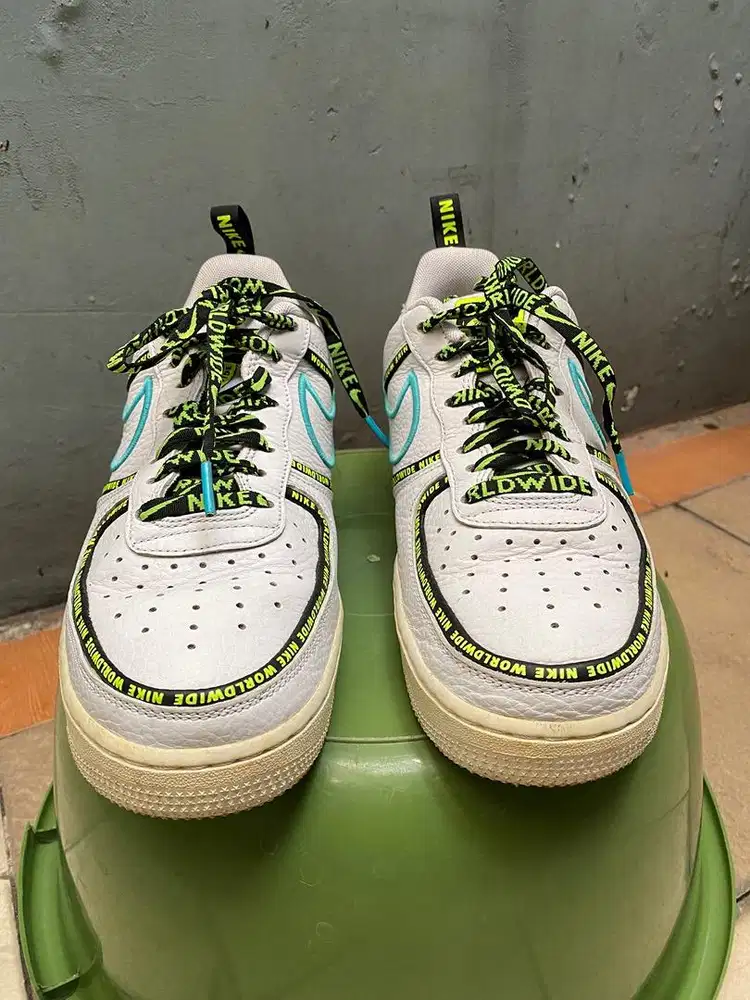 Sepatu Nike Air Force world wide edition