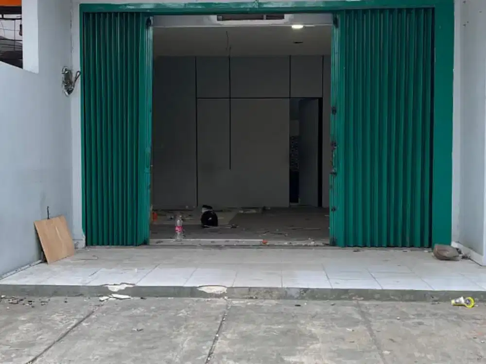 Disewakan Kios Usaha di Jalan Utama Tanjung Duren