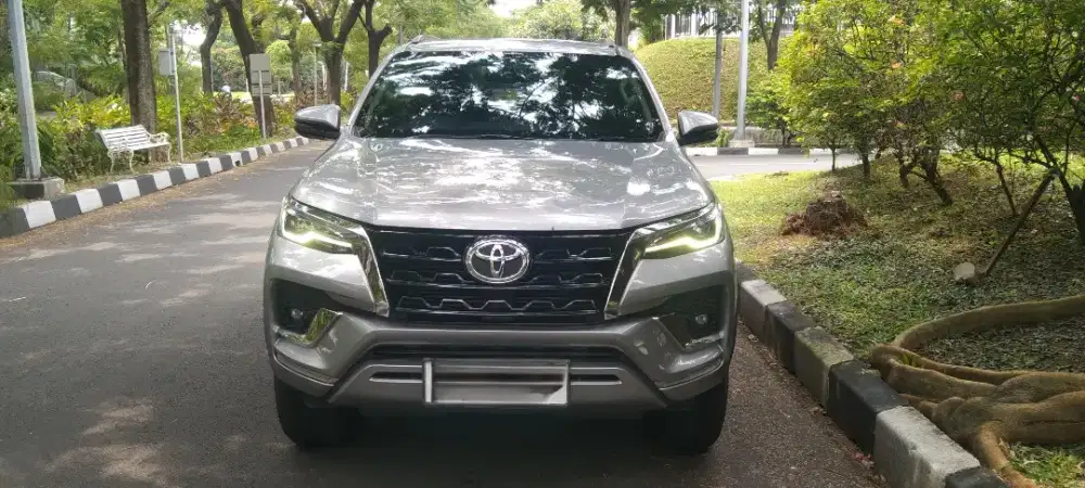 Toyota Fortuner 2.4 VRZ 4X2 SUV