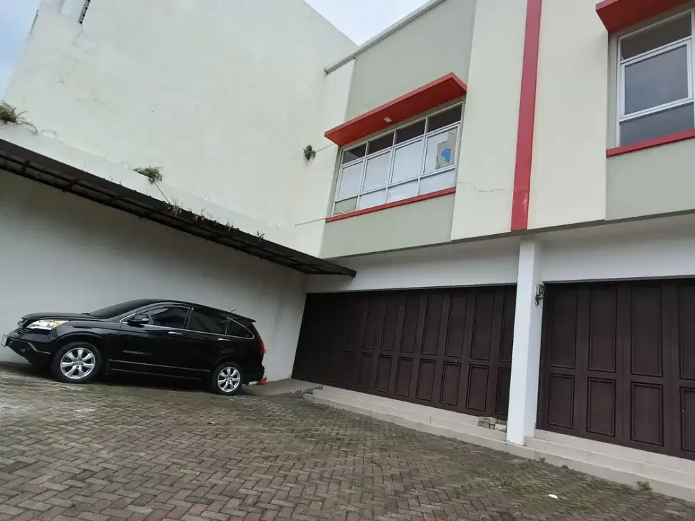 Jual Ruko Lokasi Strategis di Ciwaruga Gegerkalong Setiabudi Bandung