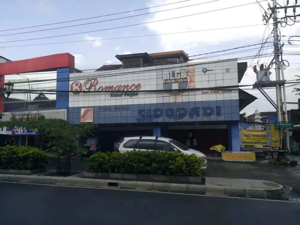 RUANG USAHA COCOK UNTUK USAHA OLEH-OLEH DI JL MANGKUBUMI, JETIS, JOGJA