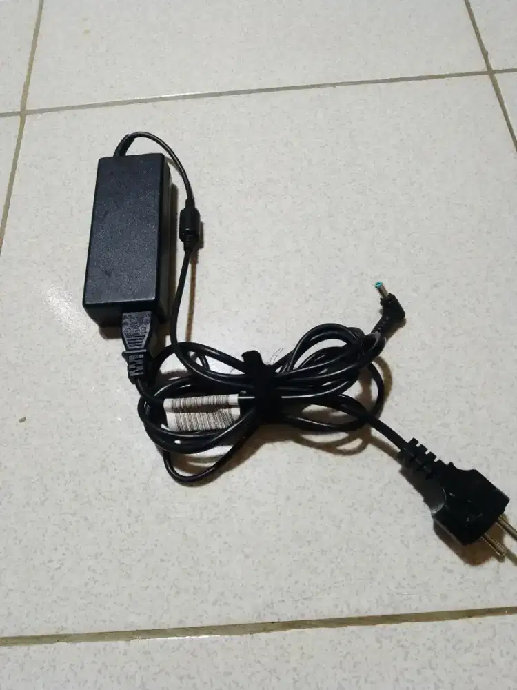 Charger Leptop PS dan Mouse