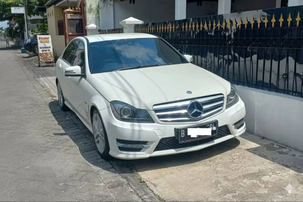 Mercedes-Benz C250 CGI W204 2012 (Facelift Model) - Siap Nampang!