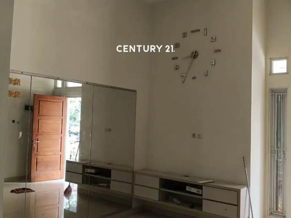 Rumah Bagus Siap Huni Di Cluster Beverly Lippo Cikarang