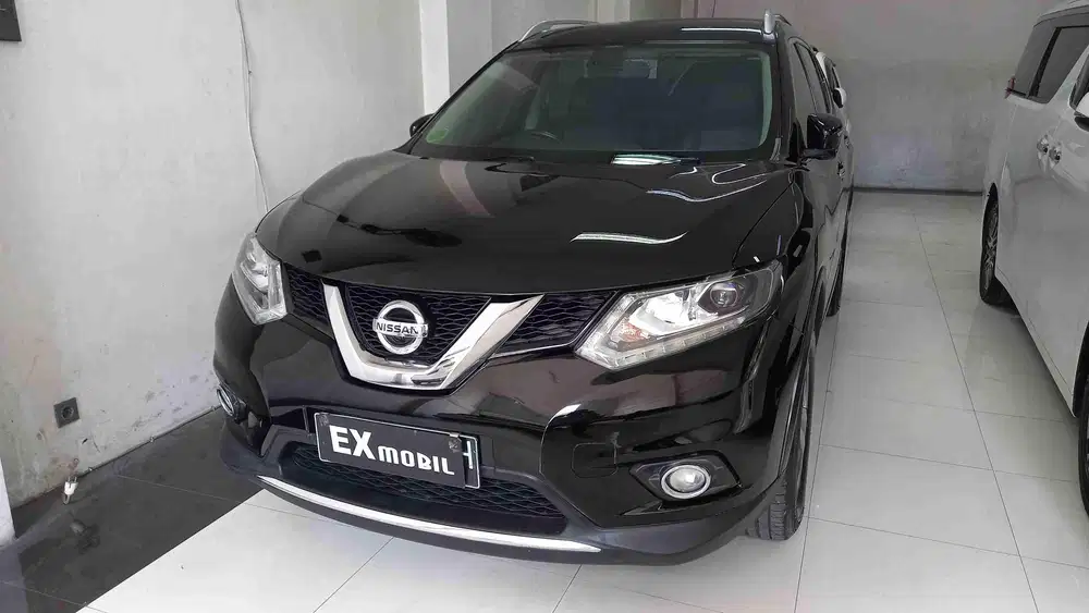 Nissan X-Trail 2.5 CVT A/T 2016