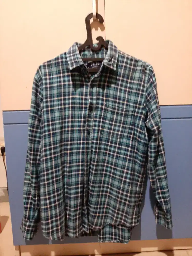 Kemeja ERIGO Ukuran L