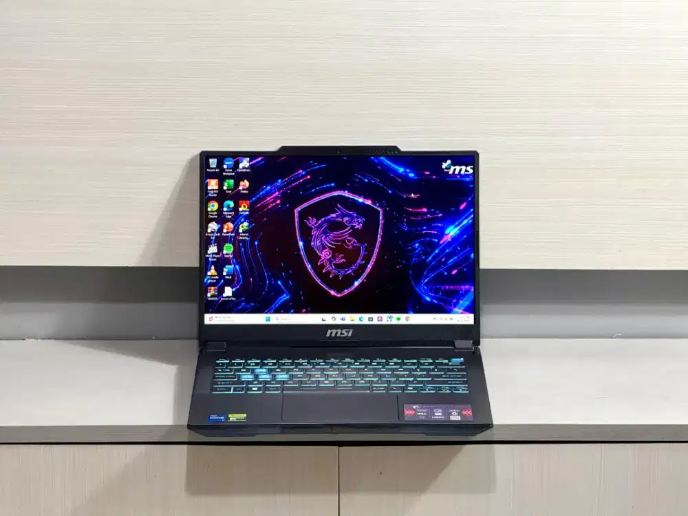 LAPTOP GAMING MSI CYBORG 14 A13VF I7-13620H RTX 4060 144Hz