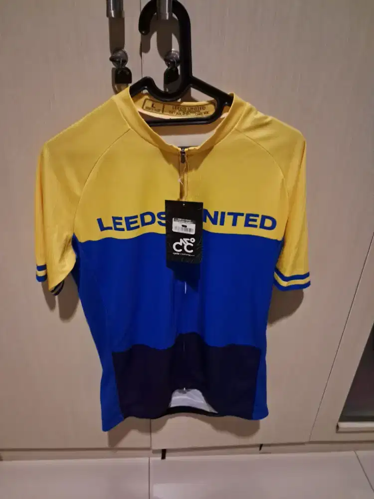 Jual jersey sepeda leeds united
