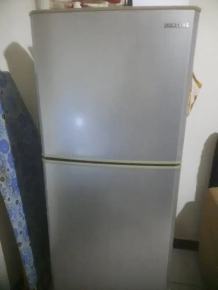 Kulkas samsung 2 pintu
