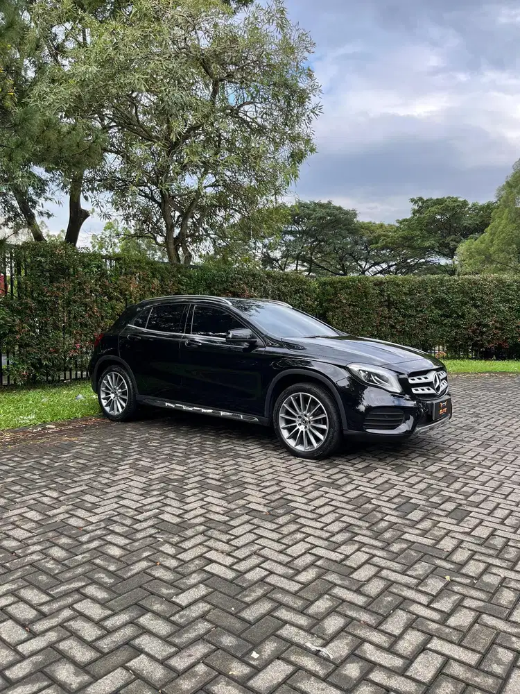 Mercedes Benz Mercy GLA 200 AMG 2020