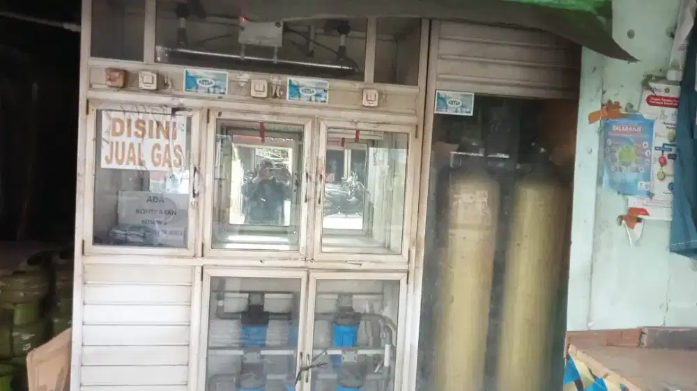 Jual murah satu set depot isi ulang kondisi depot masih normal