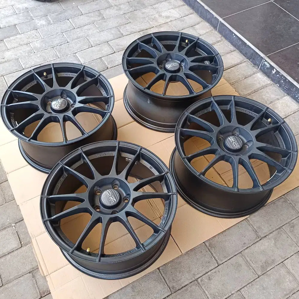 [Velg Original] OZ Racing 17 Inch – Kondisi Istimewa, Sport Premium!