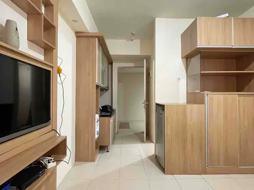 disewakan unit studio lantai 15 bisa bayar bulnan apartemen Pakubuwono terrace jakarta selatan