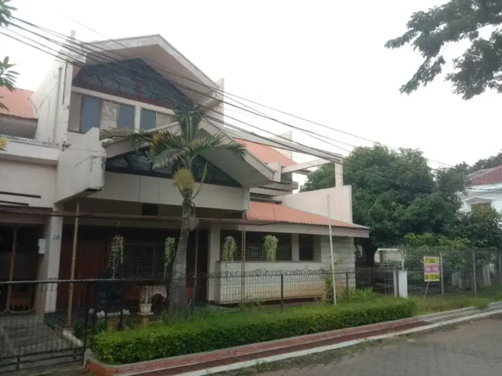 Dijual Rumah Lokasi Strategis di Jl. Taman Maluku Semarang