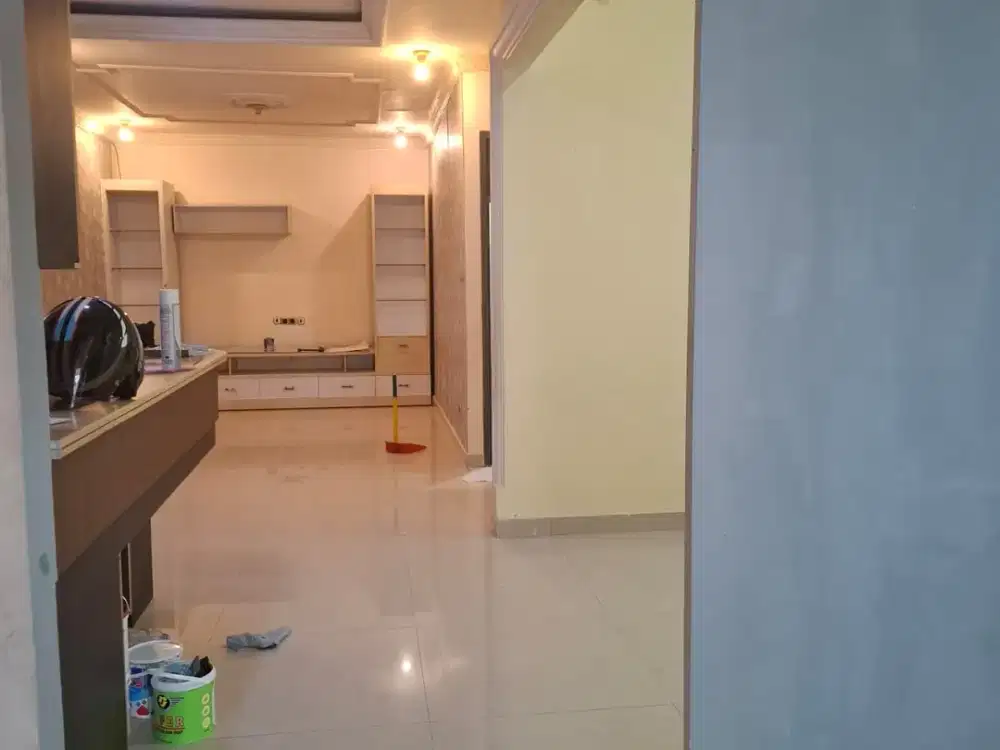 DIJUAL RUMAH BAGUS FULL RENOVASI HADAP BARAT DAYA HARGA MURAH DI CITRA GARDEN 2