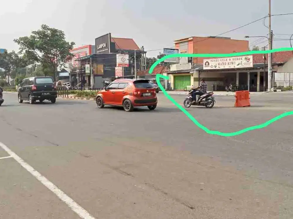 Ruang usaha strategis jalan raya bsd akses tol hitung tanah