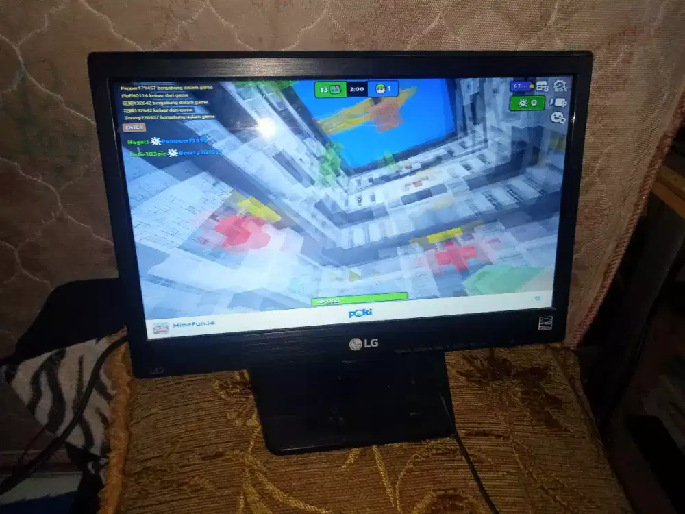 Monitor Lcd merk LG 16 inci mulus normal