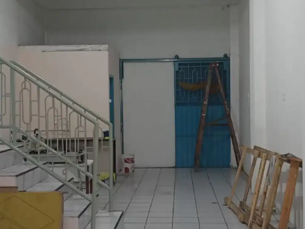 Di Sewakan Ruko Di Jalan Surabaya