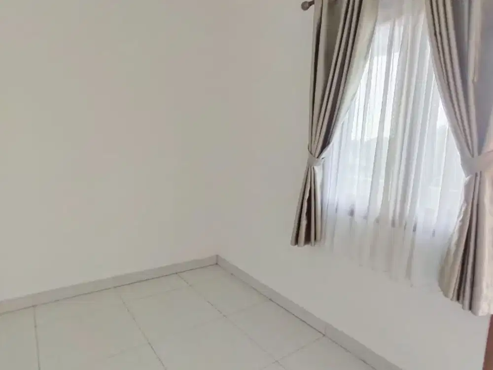 Dijual Rumah Taman Palem Lestari Full Furnish Siap Huni di Cengkareng, Jakarta Barat