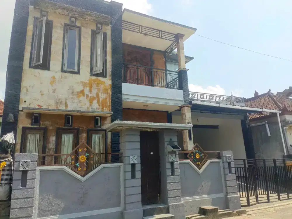 Rumah besar garasi luas Batubulan disewakan