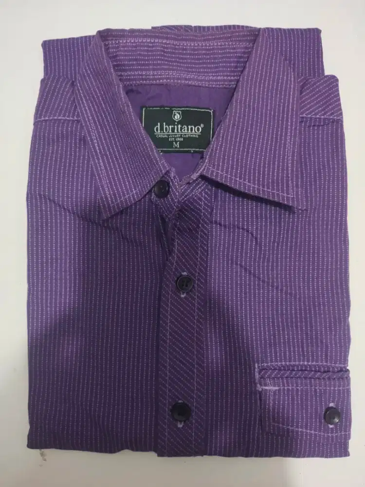 KEMEJA LENGAN PANJANG D. BRITANO