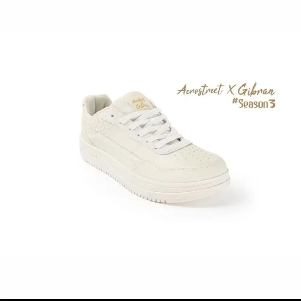 Sepatu Aerostreet X Gibran Batik 3