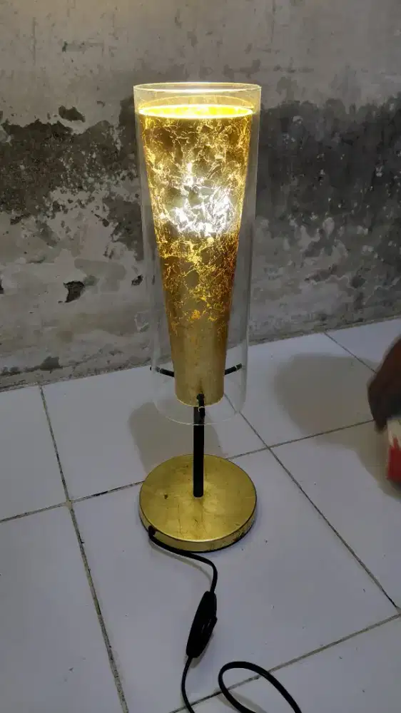 Lampu tidur estetik
