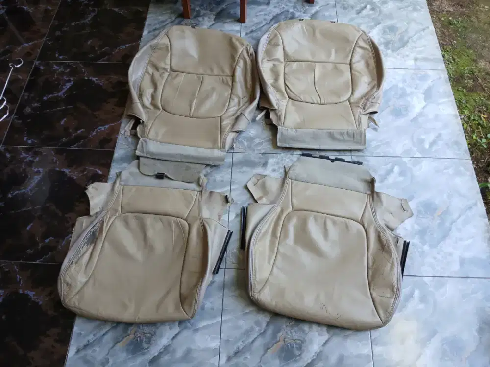 Kulit jok pajero sport 09-12warna cream beige