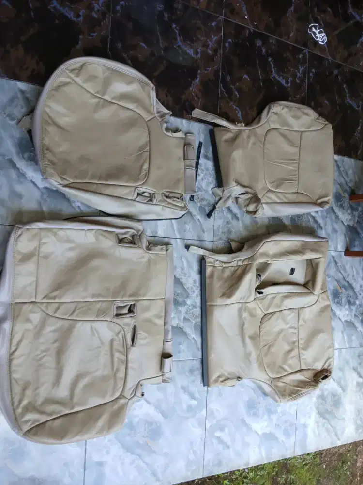 Kulit jok pajero sport 09-12warna cream beige