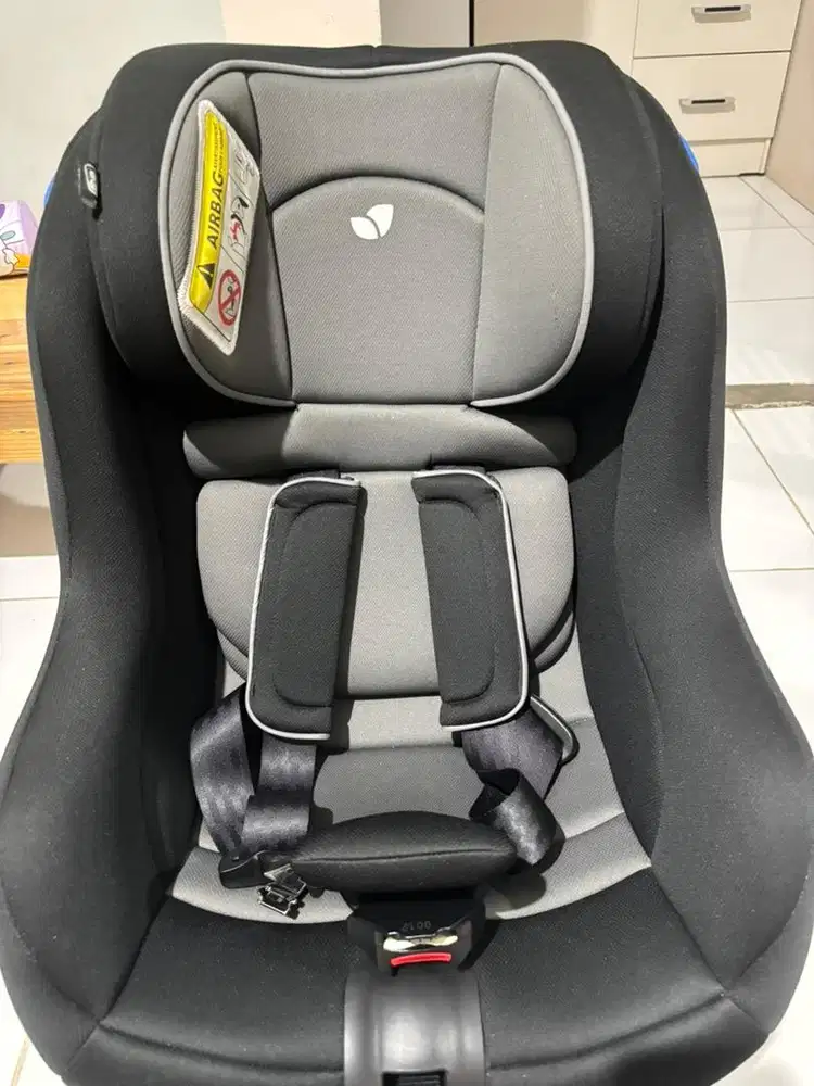 Preloved carseat joie