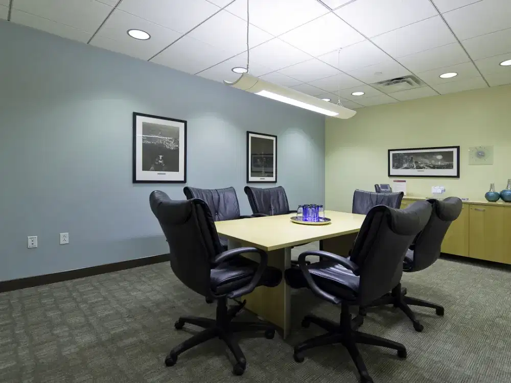 Regus - The Energy Building (Kantor Pribadi 4 Orang)