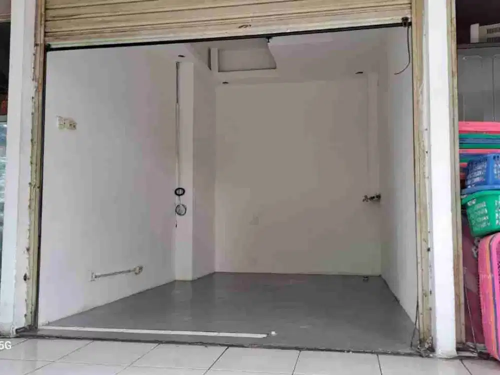 Disewakan kios Apartement Bassura City