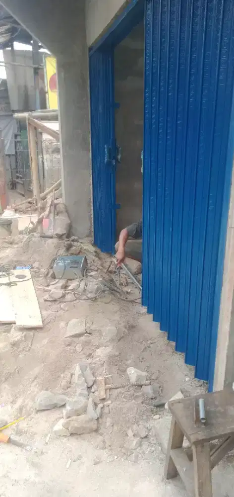 Rolling door dan folding gate