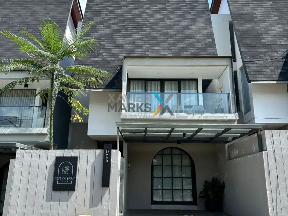 Dijual Rumah Villa Full Furnish di Kingspark Batu Malang