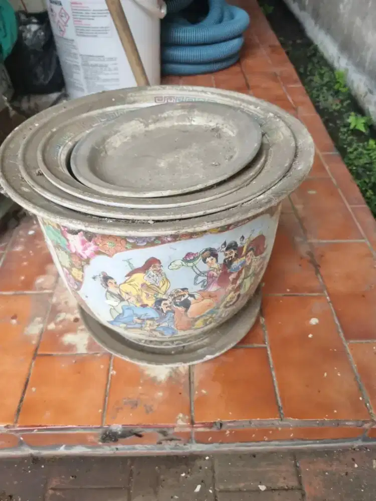 Pot pajangan antik Singapore dari thn 1974, elegan bagus