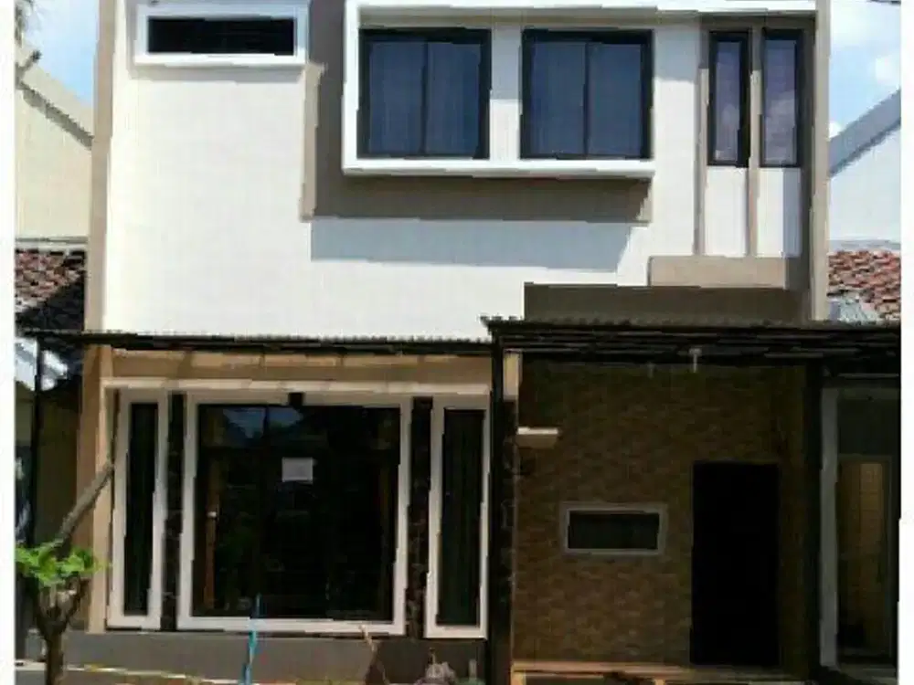 Rumah 2 lntai disewakan di Meadow Green Lippo Cikarang